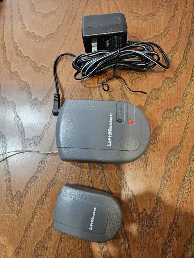 Moniteur de porte de garage LifMaster, View more