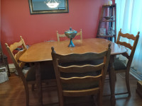 Dining room table and chair set Arnprior