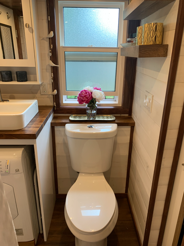 Tiny Home for Sale/ Lease in Other in London - Image 9