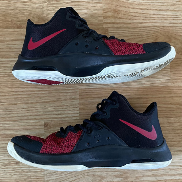 Size11 Nike Kyrie Low 3 Team 'Black University Red in Men's Shoes in Hamilton - Image 3
