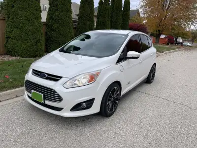 Ford C-Max 2016 Hybrid and Plug In Green plates Car is in excellent condition New brakes New rotors...