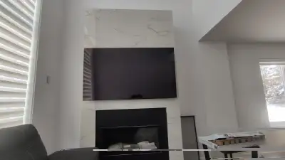 INSTALLATION TELEVISION SUPPORT TV INCLUS, View more