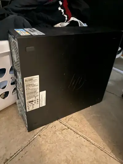 Low end pc 4GB ram no storage Intel integrated graphics i5 3.40ghz