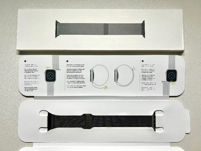 Apple Watch Band Milanese Loop 45mm Graphite - Mint in Cell Phone Accessories in Markham / York Region