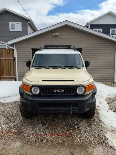 2008 Toyota FJ Cruiser – Well Maintained, Ready to Go Selling my 2008 Toyota FJ Cruiser. This vehicl...