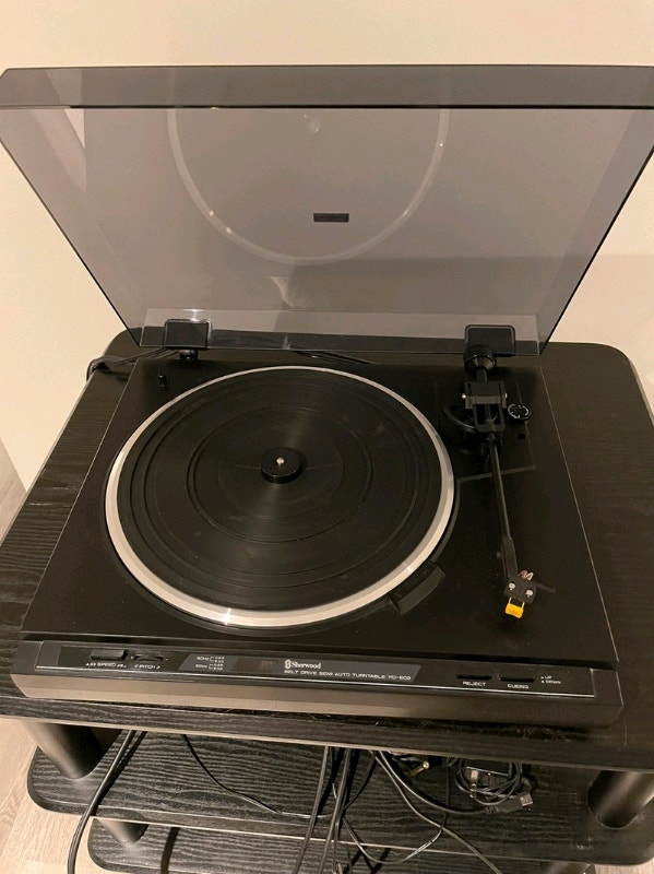 Sherwood PD 502 table tournante turntable Chaînes stéréo Laval