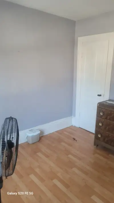 Great room for rent in 2nd floor duplex in Peterborough. Large bright room with large window and clo...