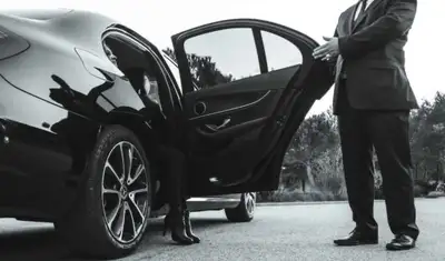 chauffeur privé, View more