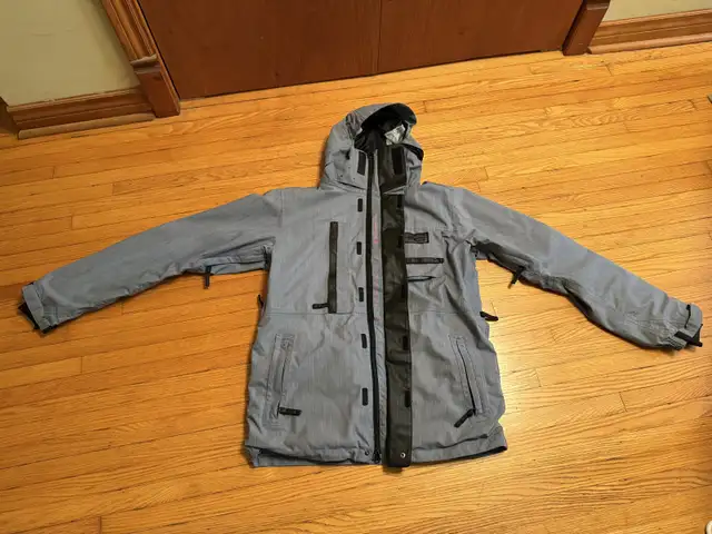 686 Snowboard Jacket in Men's in Kamloops - Image 3