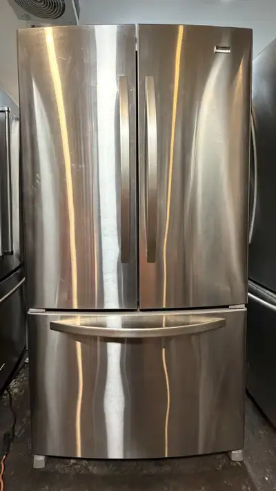 Big Kenmore fridge (water + ice) - delivery, View more
