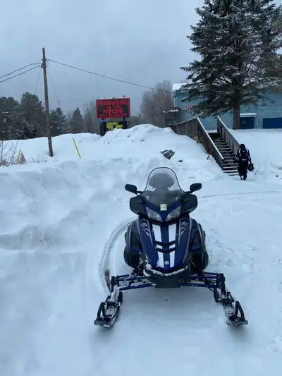 Selling my 2006 Yamaha RS Venture 1000cc in great condition. It has approximately 14,000 kilometres...