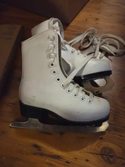 ice skates, View more