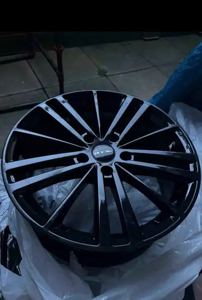 Beautiful Satin Black alloy wheels priced to sell Rim size: 17” Offset: 42mm Center Bore: 56.1mm Fin...