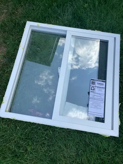 Jeldwen Window - Horizontal Slider with screen, View more