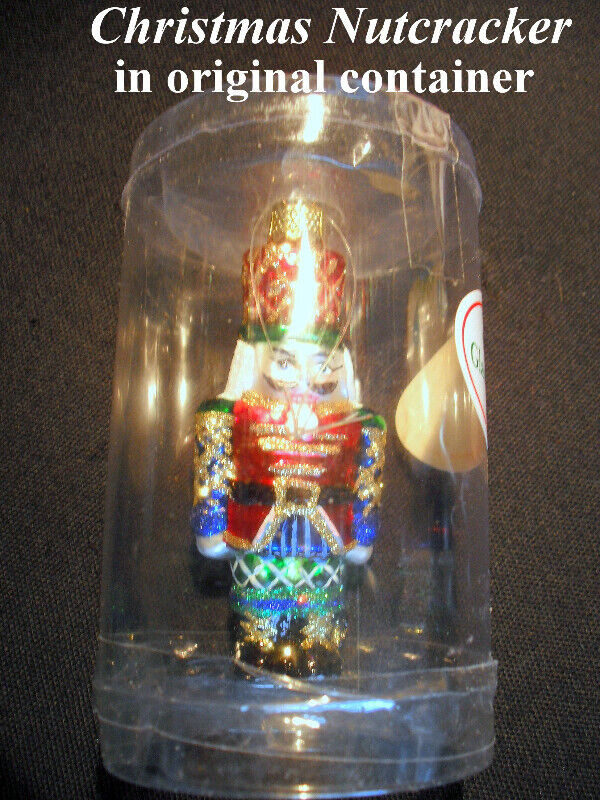 Hand Painted, mouth blown glass, Christmas nutcracker soldier in Arts & Collectibles in City of Toronto - Image 2