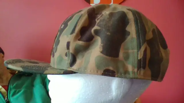 DC Cammo snap back Baseball Cap in Fishing, Camping & Outdoors in Winnipeg - Image 6