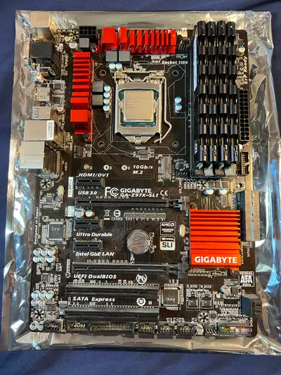 Up for sale is a Mobo + CPU + RAM Bundle: 1) Gigabyte Z97X-SLI Motherboard 2) Intel i7-4790K Devil's...