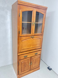 Cabinet with interior light 