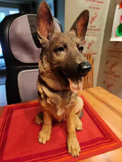 German Sheppard statue, 16" tall,