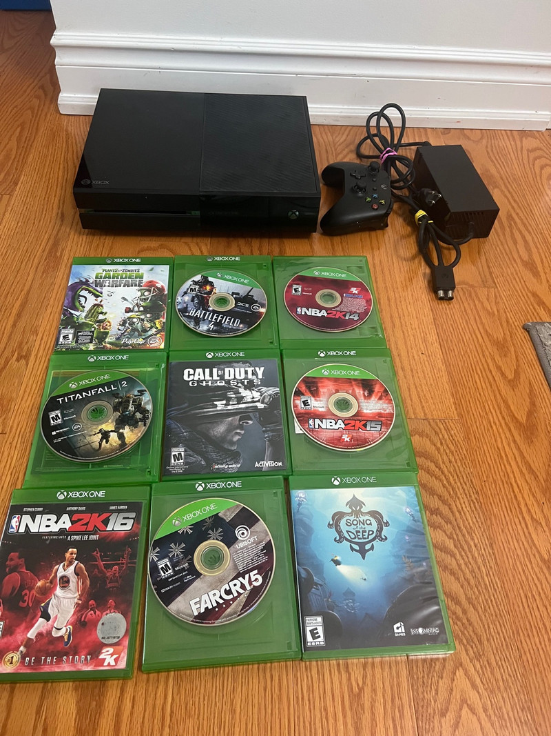 XBOX ONE CONSOLE & 9 GAME SUPER BUNDLE! XBOX One City of Toronto