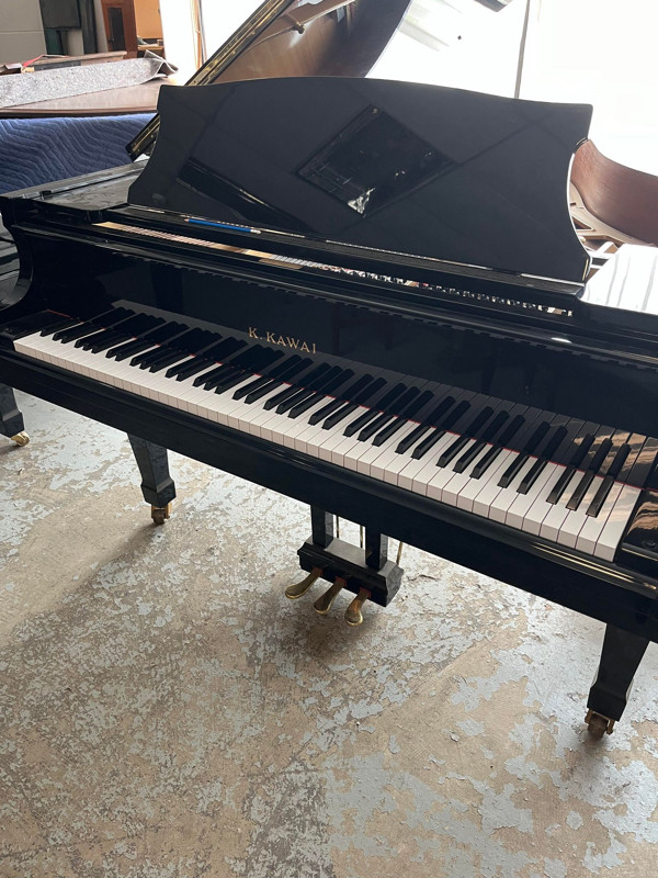 Kawai Model GM-10 Grand Piano. TUNING & DELIVER INCLUDED dans Pianos et claviers  à Ville de Montréal - Image 4