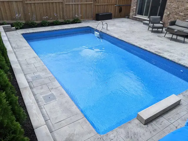 CONCRETE AND INTERLOCK LANDSCAPING in Construction & Trades in Hamilton - Image 4