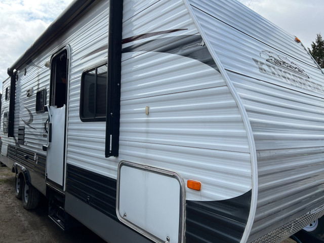 2014 Kingsport 265BHS (damaged)  in RVs & Motorhomes in Guelph - Image 2