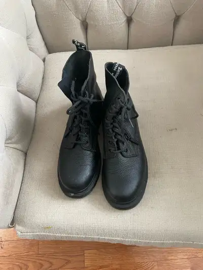 Dr. Martens 1460 Pascal Zip, View more