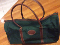 NICE GREEN TOTE TRAVEL WEEKEND BAG - MINT CONDITION