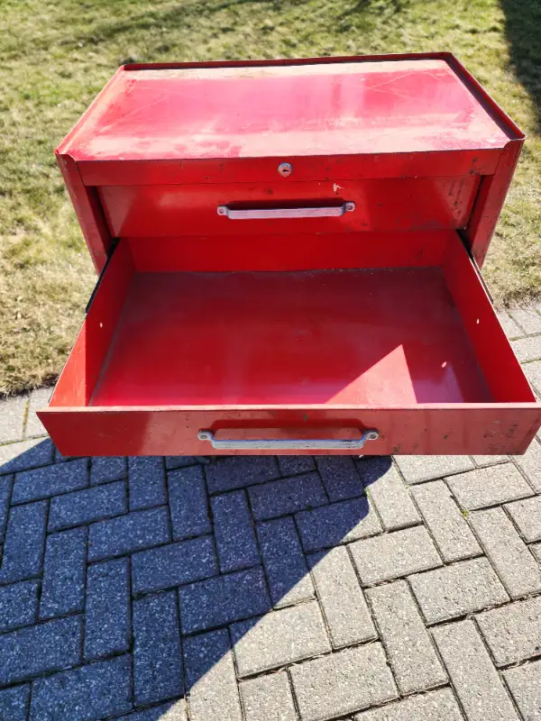 3 Drawer Rolling Toolbox65565412379010124