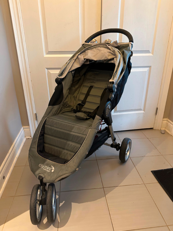 Baby Jogger City Mini Stroller in Strollers, Carriers & Car Seats in Mississauga / Peel Region - Image 3