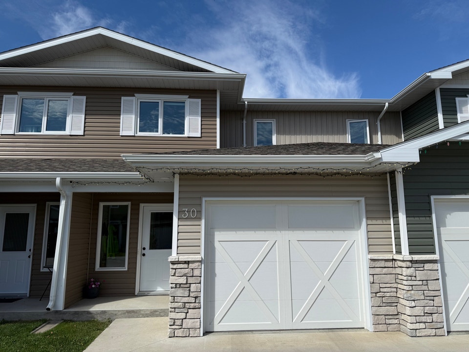 3 Bedroom Townhouse for Rent 1