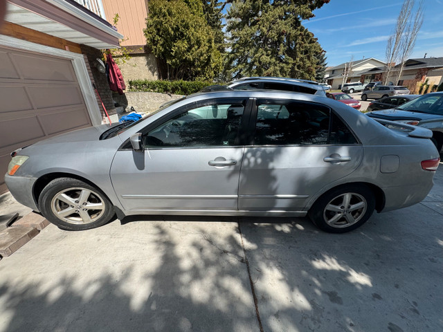 Honda Acord 2004 in Cars & Trucks in Calgary