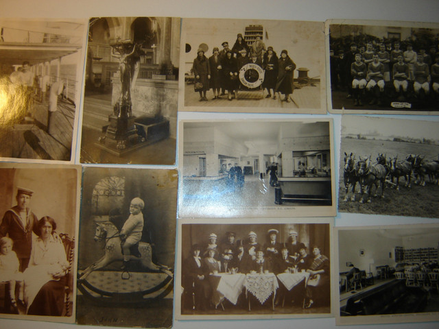 Antique Post Card Collection - British Golden Age in Arts & Collectibles in Hamilton - Image 3