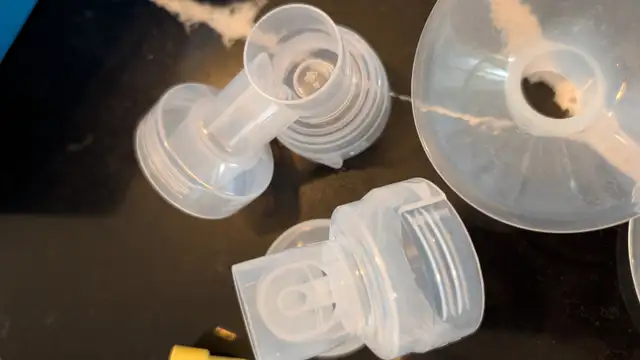 Medela pump parts in Feeding & High Chairs in Oakville / Halton Region - Image 5