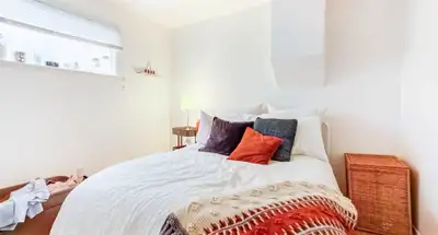 Chambre mueblee a louer / Furnished room for rent