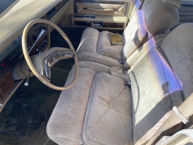 1979 LINCOLN TOWNCAR PARTS/DERBY CAR  in Classic Cars in St. Albert - Image 4