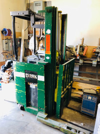Clarck Step-On Electric Forklift NP300 30B, needs battery repair