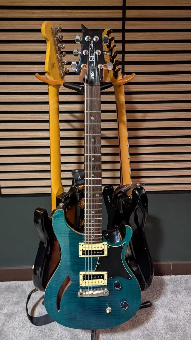 Trade/OBO PRS SE Custom 22 Semi Hollow in Guitars in Calgary - Image 3