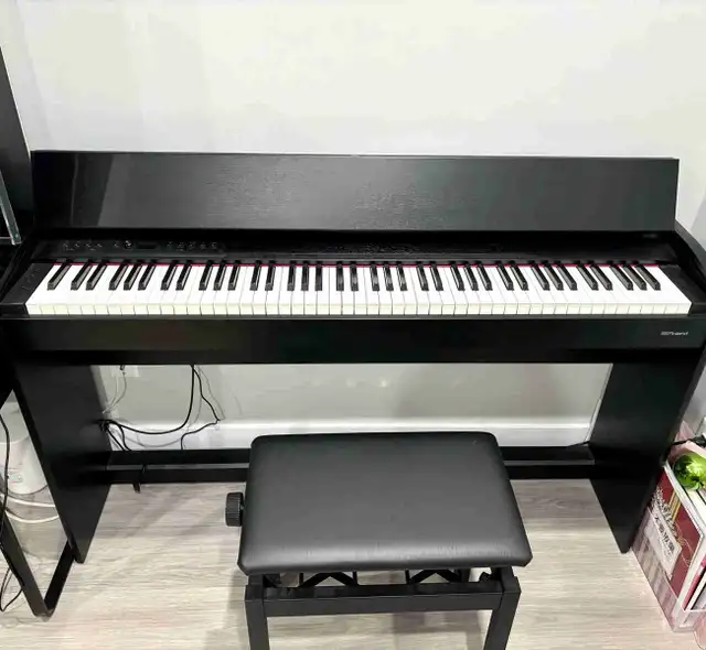 Roland F-701 Digital Piano - Like New! (Bought  Mar 2023) in Pianos & Keyboards in Calgary - Image 2