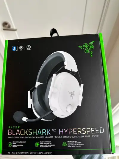 Razer Blackshark V2 Hyperspeed Wireless, View more