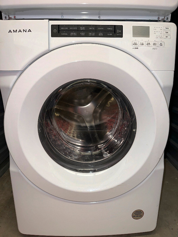 ELECTRIC AMANA WASHER / DRYER FOR SALE in Washers & Dryers in Calgary
