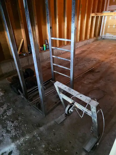 Lat Pulldown/Row Machine With 300Lb Weight Stack - $50.00, View more