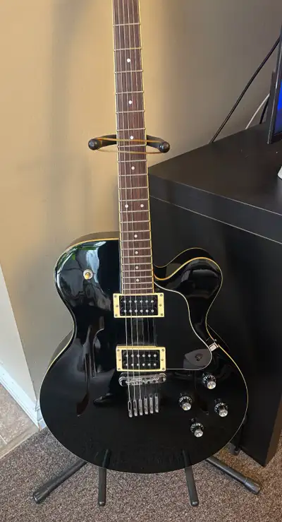 Yamaha Electric guitar, View more