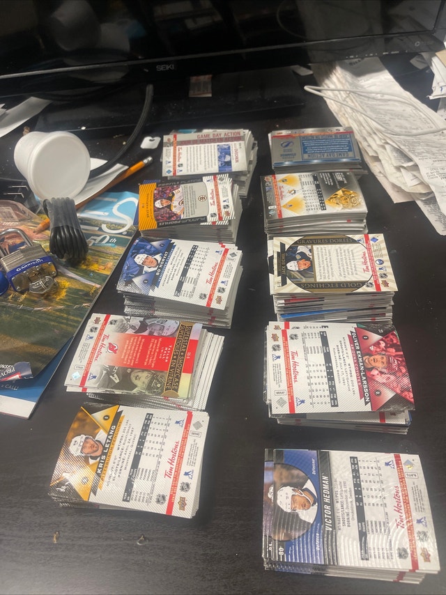 Tim Horton hockey card Arts & Collectibles Edmonton Kijiji