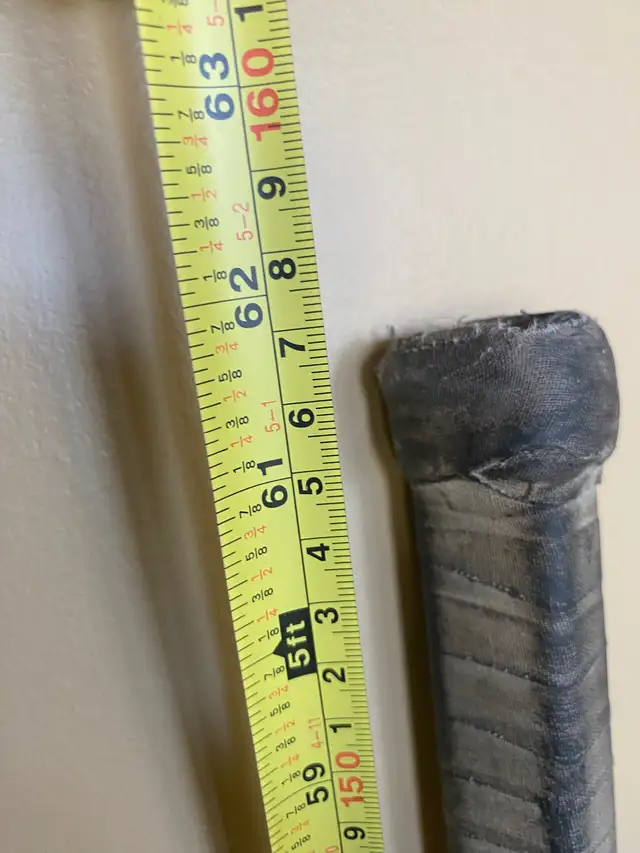 Easton hockey stick in Hockey in Winnipeg - Image 7