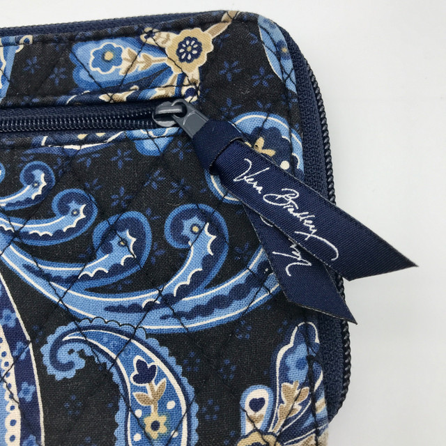 Vera Bradley Wristlet Wallet Blue Paisley in Women's - Bags & Wallets in Ottawa - Image 4