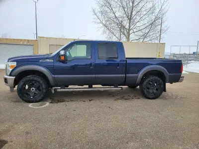 Lariat Superduty 6.7l, 312500km, EGR Delete, 4 inch exhaust, BD Diesel high Idle switch, Bulldog 75h...