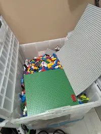 Large Bin of Lego and Megablocks.