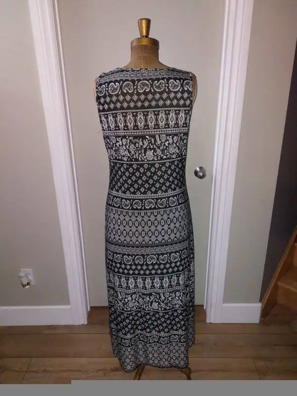 Robe de marque le Grenier grandeur:largecomme neuve in Women's - Dresses & Skirts in Longueuil / South Shore - Image 3